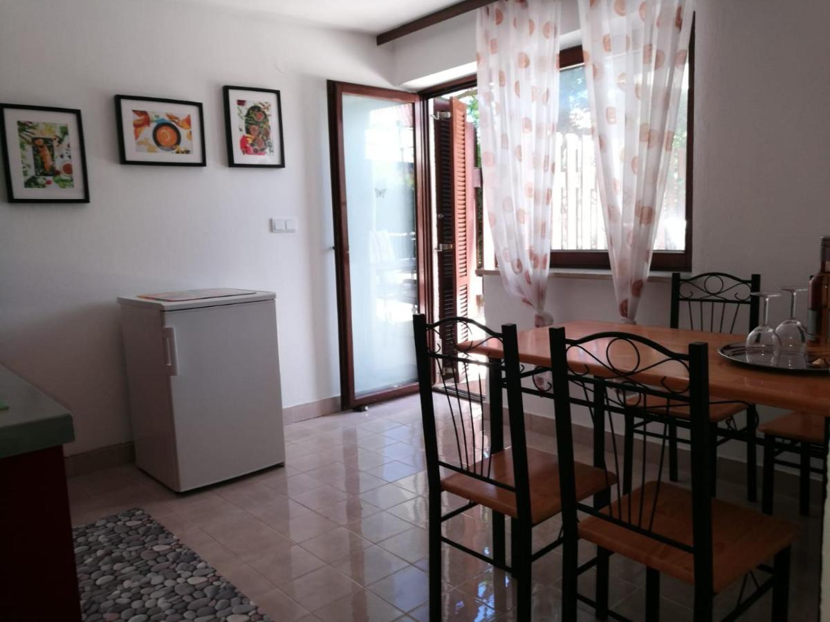 Ferienhaus Bozena Appartment 2 Vrsar Bagian luar foto