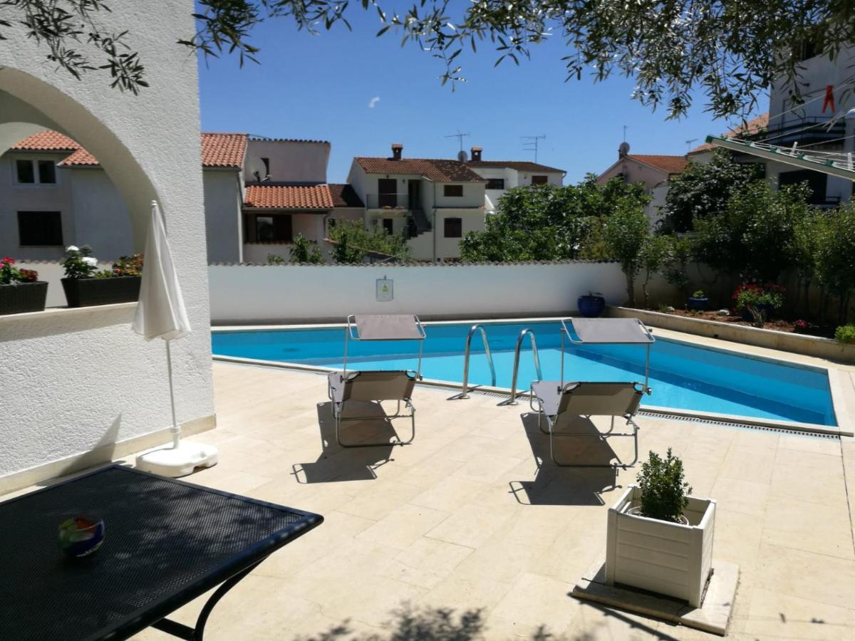 Ferienhaus Bozena Appartment 2 Vrsar Bagian luar foto
